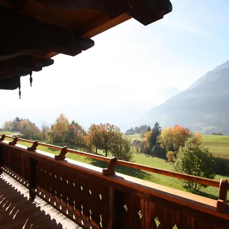 Luxurious In With Balcony Vakantiehuis *